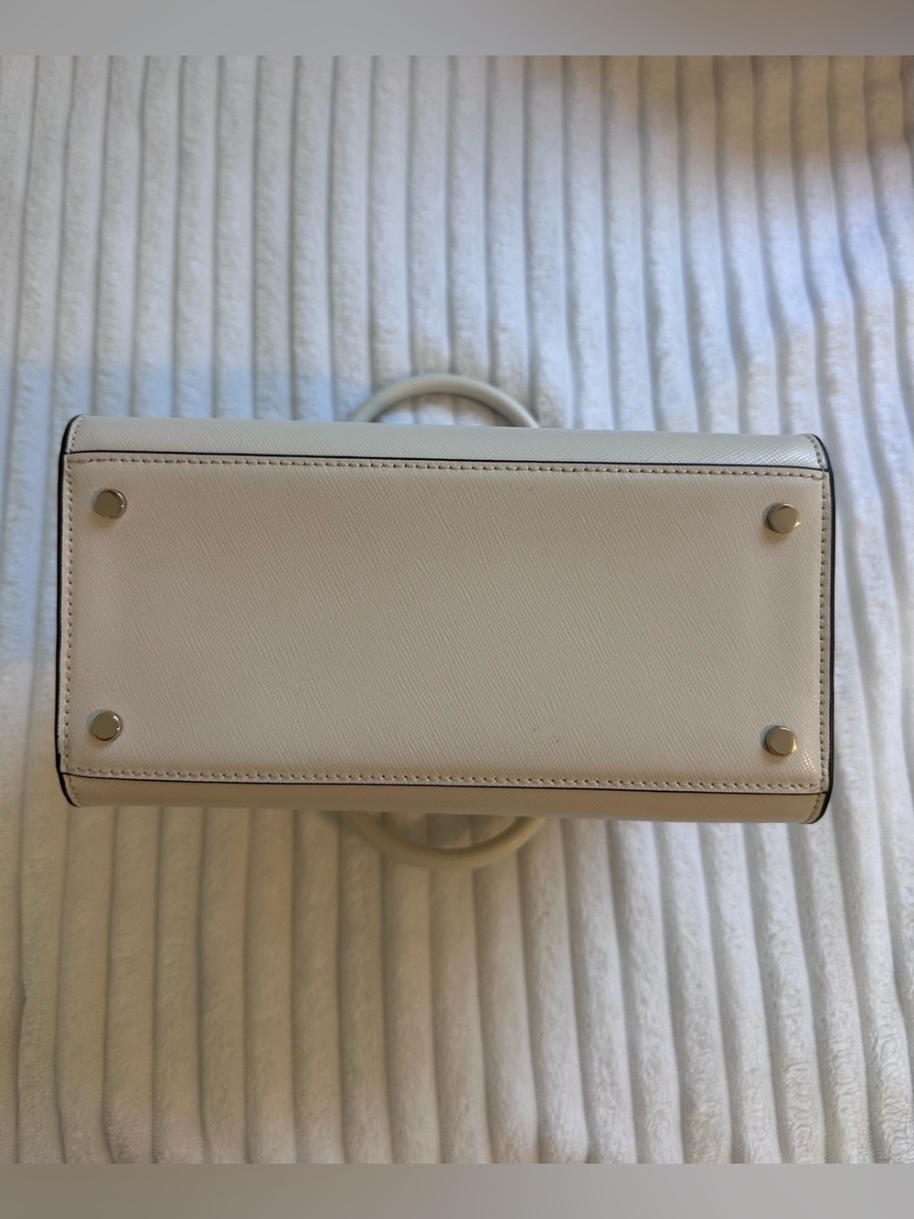 Kate Spade Cream Saffiano Leather Satchel with Gold Logo - Picture 5 of 7